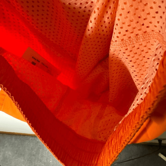 Outdoor Voices Men's Size Small SolarCool 7" Beach Shorts Hibiscus Orange NWOT - Picture 8 of 9